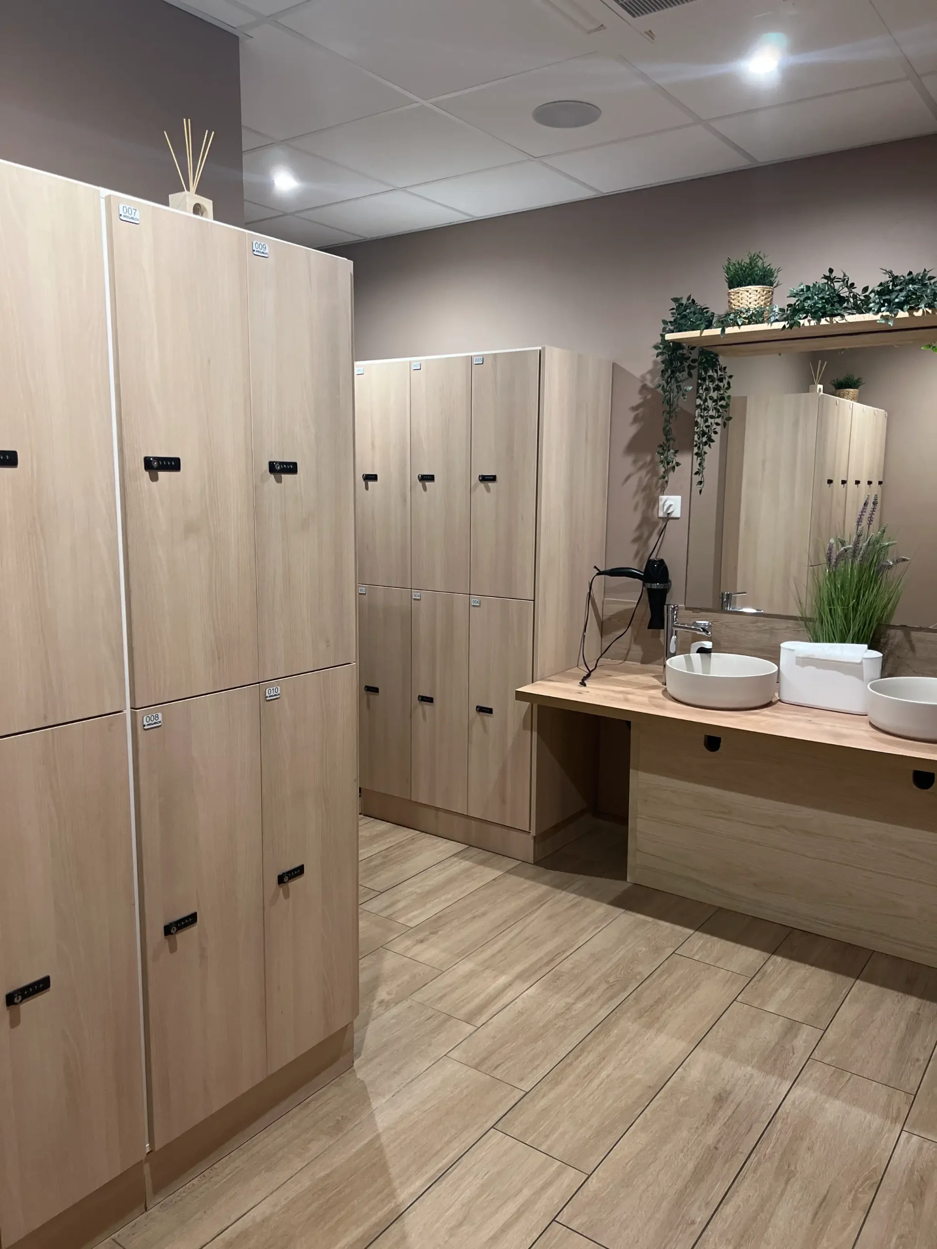 Preview of Lockers & Cabinets placement.