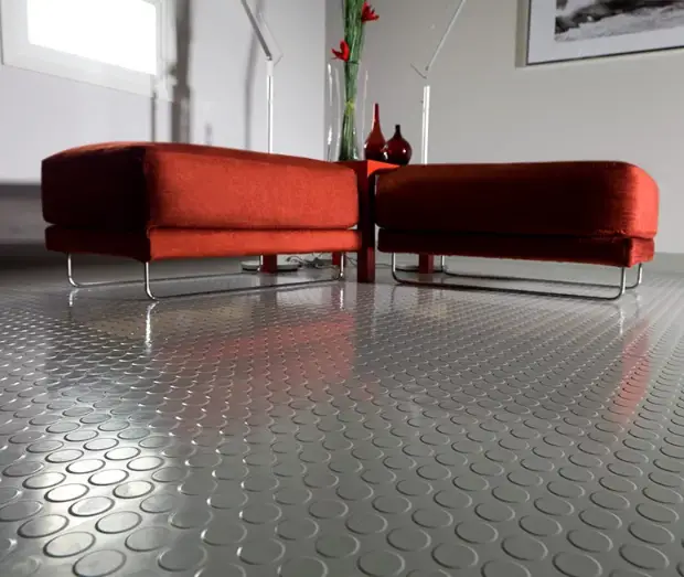 Preview of Rubber Floor placement.