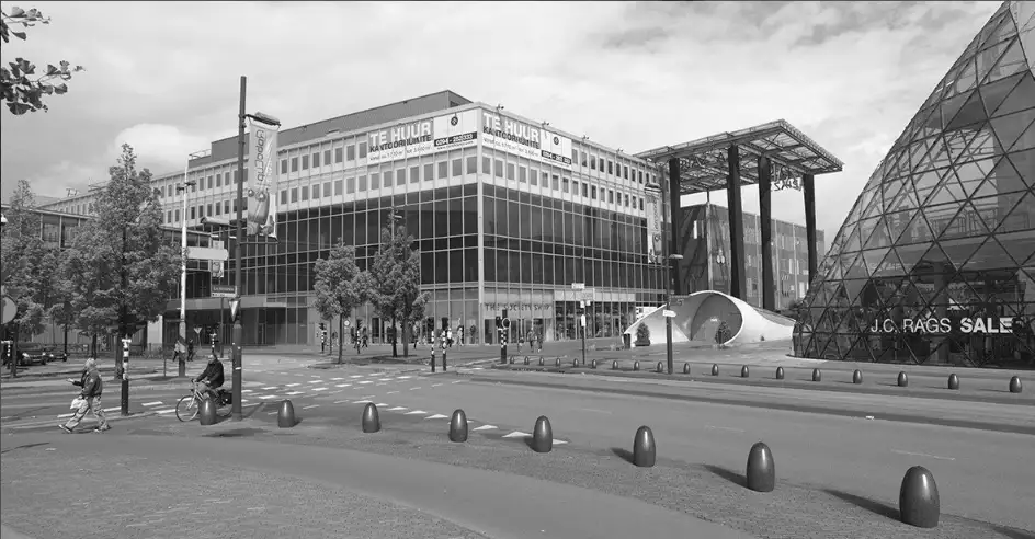 Preview of Bollards & Bike Racks placement.